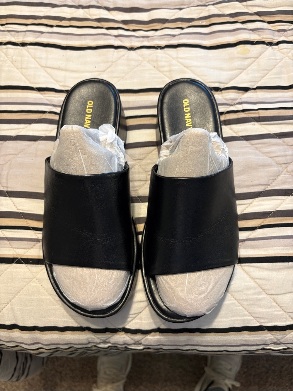Old Navy platform mules black size 7 worn once.
